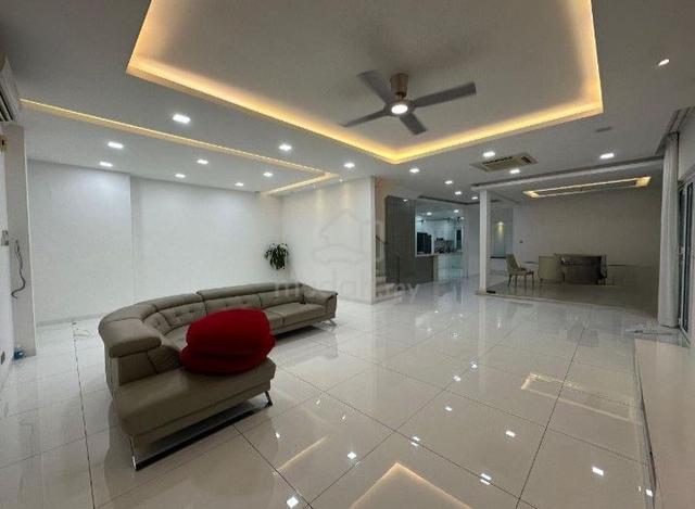 Move in Condition Canary Garden Klang 2 Sty Semi D House for Sales 1