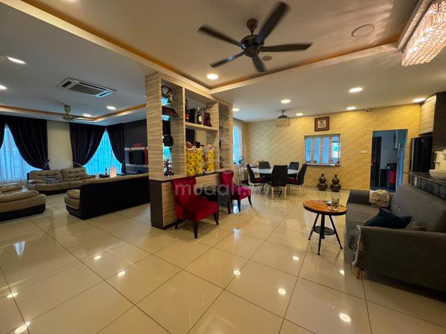 Taman Mutiara Rini Double Storey Cluster Corner Lot For Sale 1