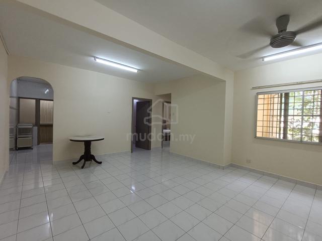 Seri Baiduri Apartment (Bukit Indah) 1