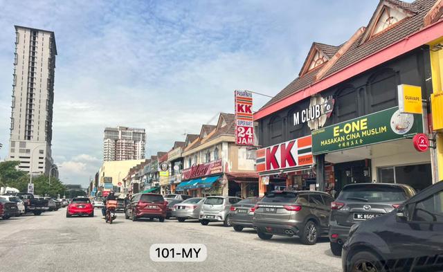 [Corner Lot] Subang Jaya SS15 Double sty Corner shoplot 30*65sqft for 1