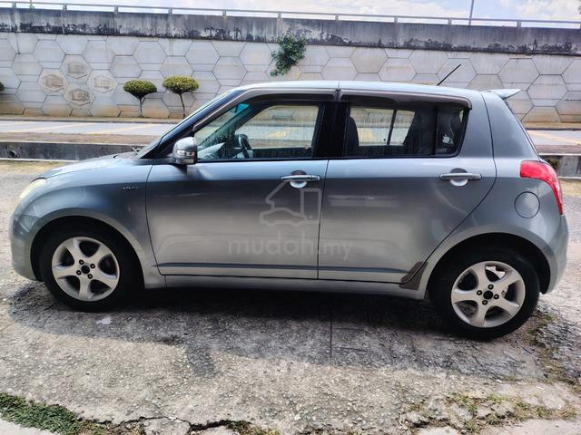 2010 Suzuki SWIFT 1.5 PREMIER (A) - 2