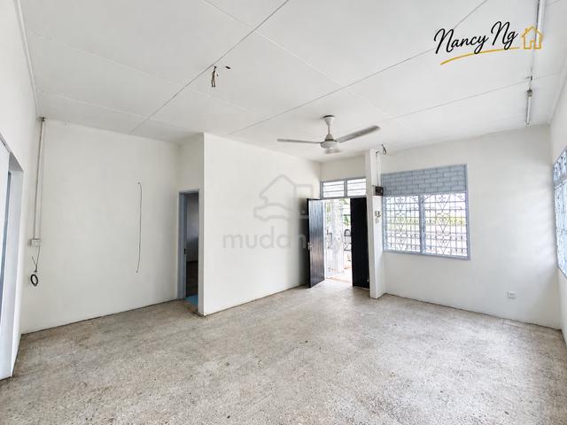 1 Storey Semi D Lengkok Siakap Seberang Jaya 3200sf Land near Sunway 1