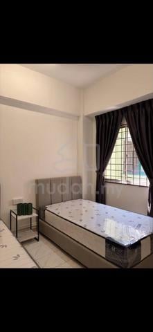 Api-Api Apartment 1