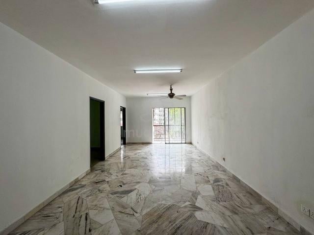 Desa View Towers Apartment 1