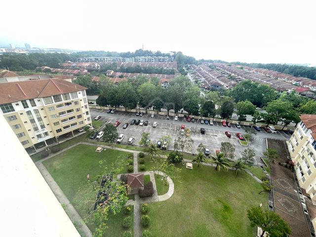 Nilam Puri 1