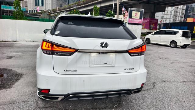 2021 Lexus RX300 2.0 F SPORT MARK LEVISON - 4