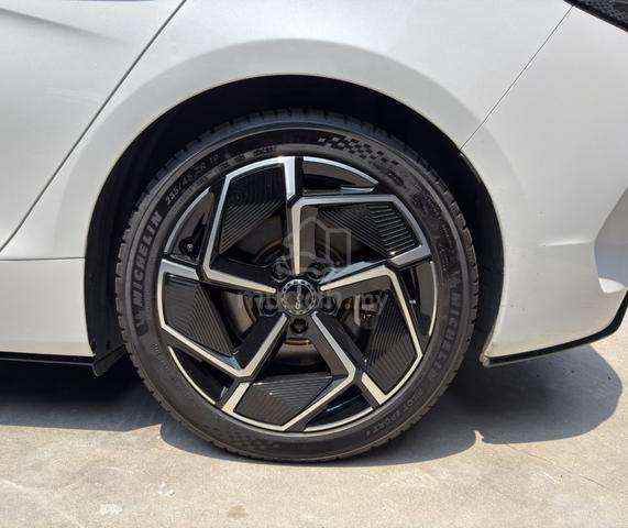 2024 BYD SEAL PREMIUM RWD - SPORTY Ev SEDAN - 4