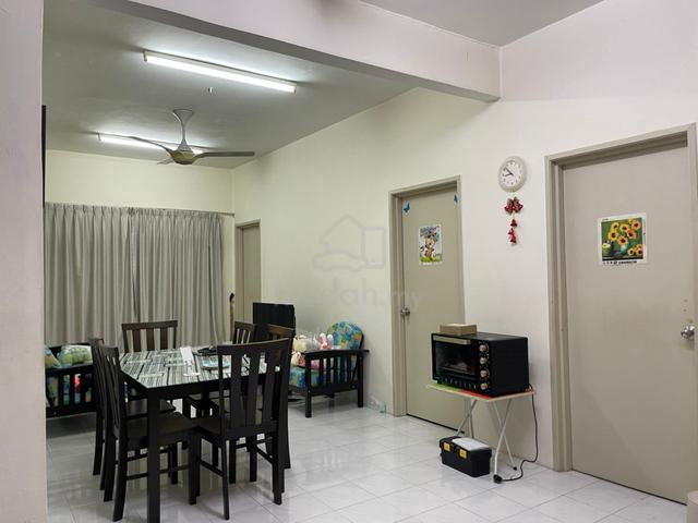 Putra Indah Apartment 1