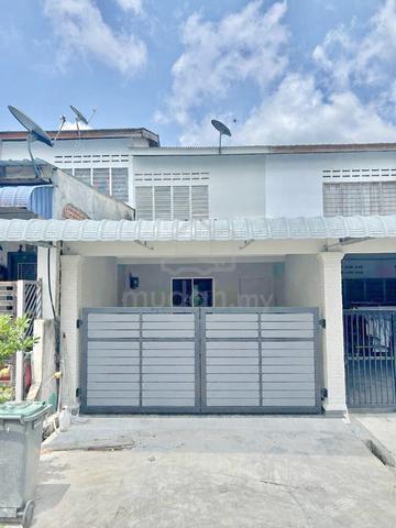 Jalan Intan 5/x, Taman Intan, Kluang, Double Storey Low Cost 1