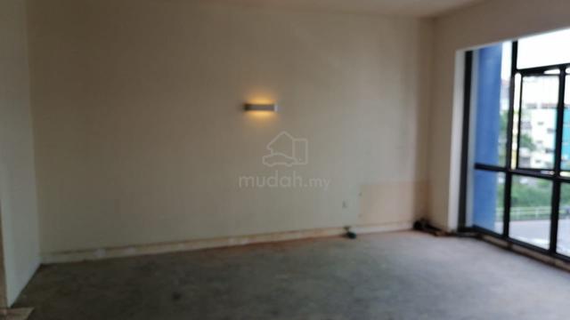 Near Crown Tower second floor shoplot for rent 1