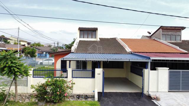 (CORNER LOT PALING MURAH NON BUMI) Single Storey Taman Ampang Jaya 1