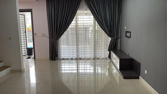 Rawang Kota Emerald Jalan KE Freehold 2 storey Landed Terrace House 1