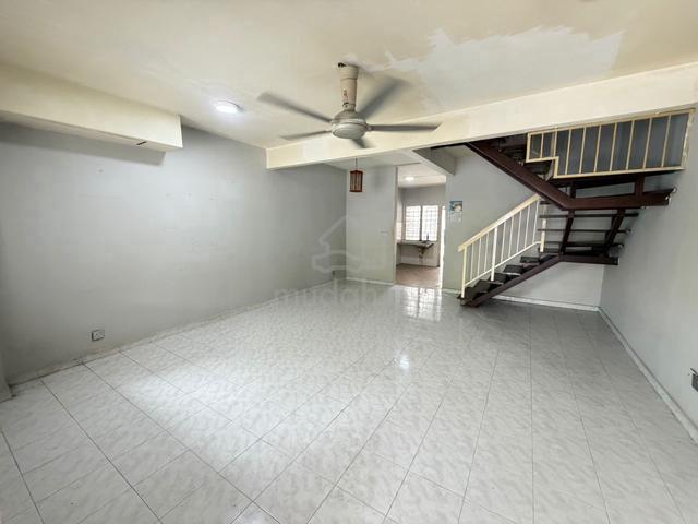 [Nice Unit] 2 Storey Terrace - Green Valley Park, Tasik Puteri, Rawang 1