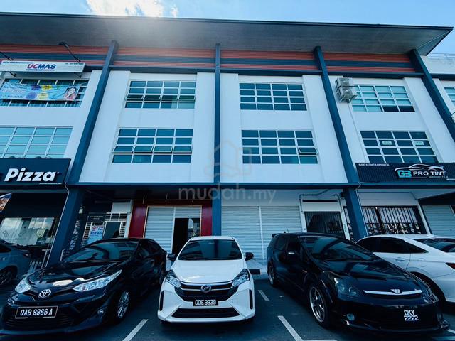 Pine Square Commercial  Shoplot For Rent 1