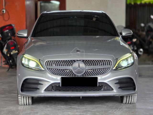 (Loan Kedai) 2019 Mecerdes Benz C300 2.0 AMG LINE - 2