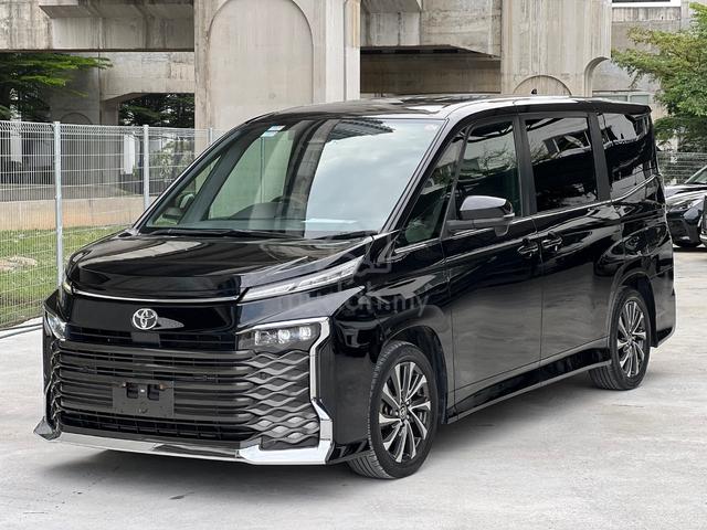 PROMO UNREG 2022 Toyota VOXY 2.0 SZ MPV 7 SEATER - 1