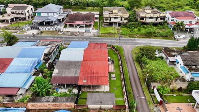 JLN DATO' IBRAHIM MAJID l KLUANG l CORNERLOT l NON BUMI l FULL LOAN 1