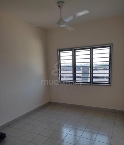 Seruling Apartment 4