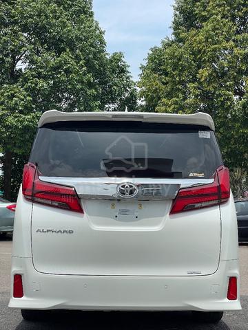 OTR 199K 2022 Toyota ALPHARD 2.5 SC (A) - 4