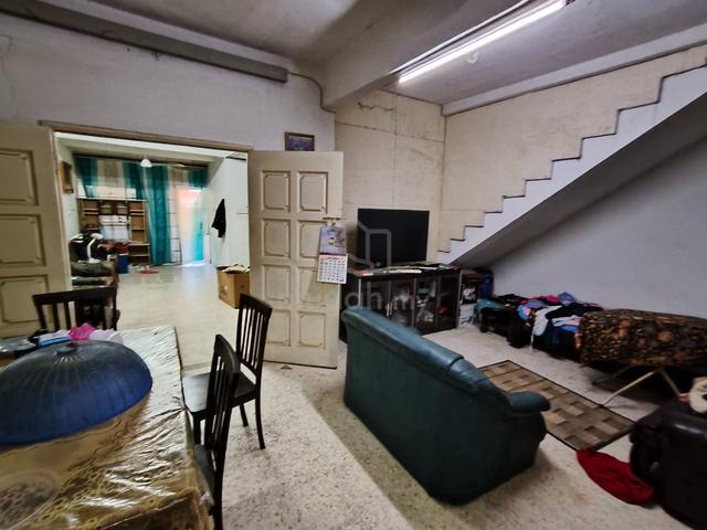 Taman Siakap.Double storey corner. 1
