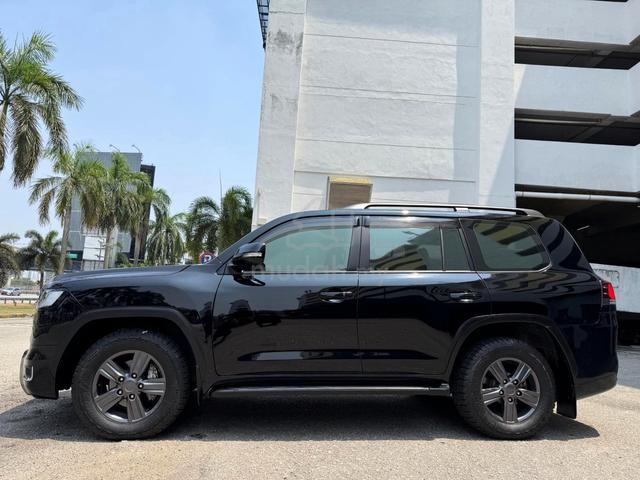 2013 Toyota LANDCRUISER 4.6 V8 URJ202W ZX KIT SUV - 2
