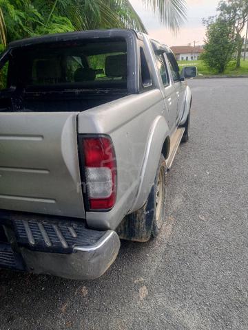 2004 Nissan FRONTIER 2.5 GRANROAD (M) - 2