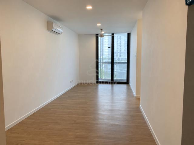 LakeFront Residence 1