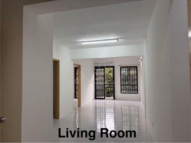Park Avenue (Tampoi Indah) 1