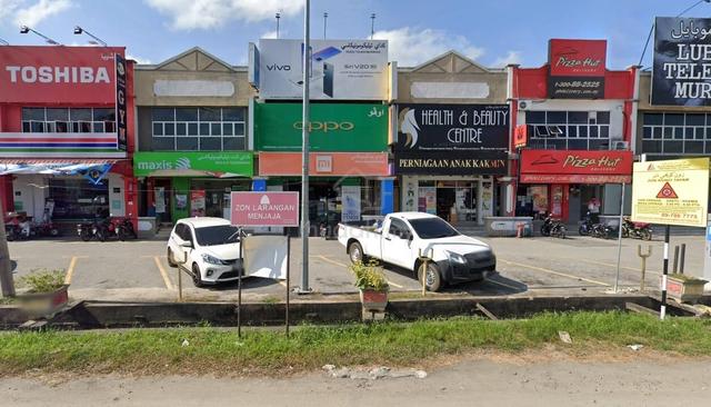 Shoplot Bangunan 2 Tingkat untuk Dijual (Pasir Puteh) 1