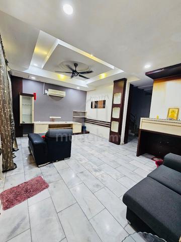 3 Storey Terrace House Sg Dua B’worth ( Gated & Guarded) 1