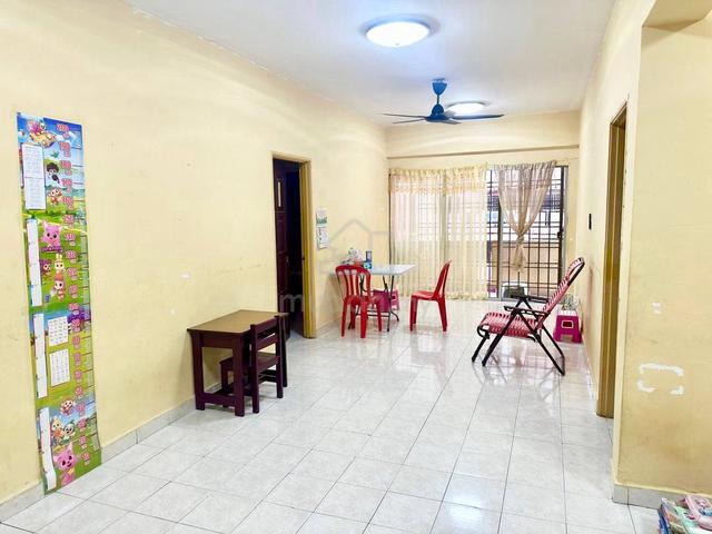 Sri Gotong Apartment 1