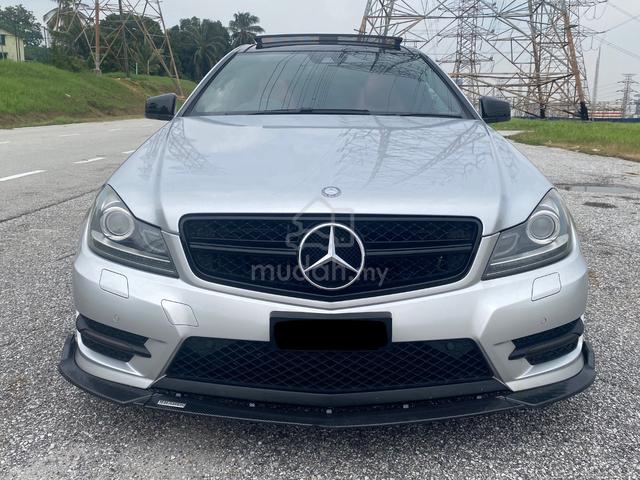 Mercedes Benz C180 Coupe Japan Spec Panoramic Roo - 5