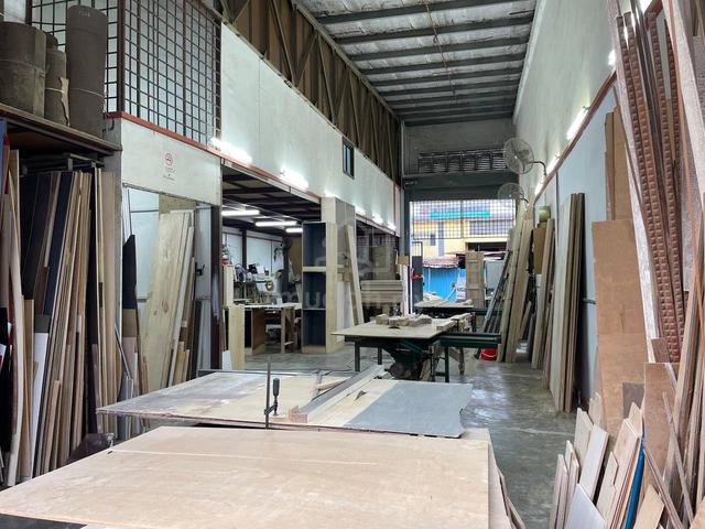 Taman Daya 1.5 Storey Factory Moun Austin Adda Height Setia Tropika 1