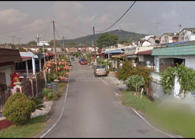 Senai Taman Aman Jalan Bunga Dahlia Single Storey Terrace House 1