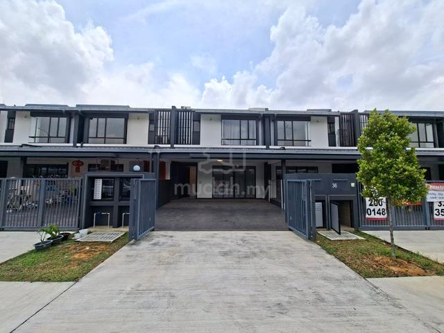 Beautiful 2 Storey Terrace House Nadira 3 Bandar Bukit Raja, Klang 1