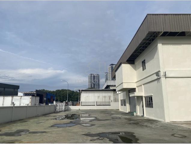 Balakong,1.5 Storey Semi Detached Factory For Rent,Seri Kembangan 1