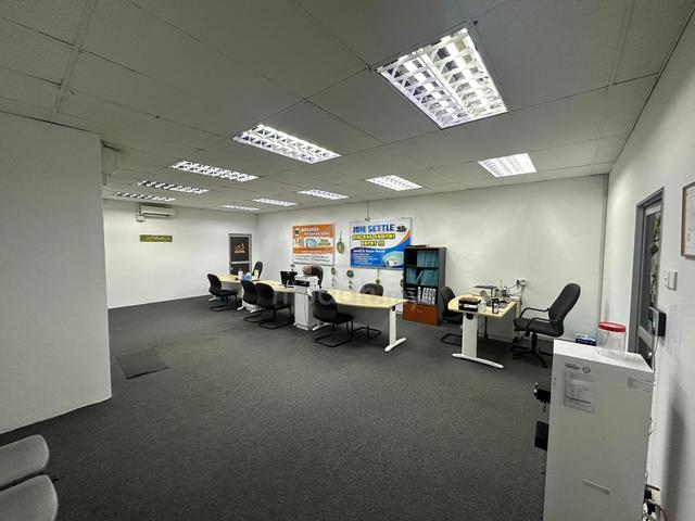 Taman sri bahagia 1st floor facing main road with 2 partition office 1