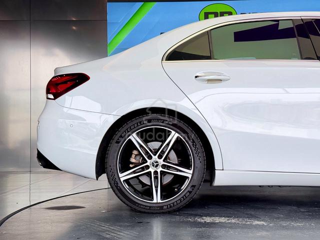 2020/21 Mercedes Benz A200 1.3L Local AppleCarplay - 5