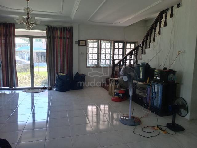 Double Storey Terrace Corner House 1