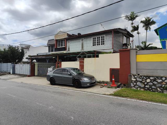 Big and Spacious Semi-D in Prime Area 1