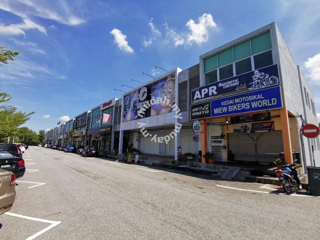 FACING MAINROAD 1st Floor Shop North Avenue Near Bandar Laguna Merbok 1