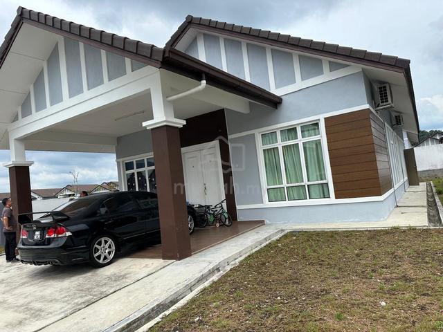 MODERN Single-Story BUNGALOW 1