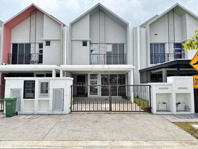 2 storey terrace superlink ( Frischia) Serene Heights Bangi 1