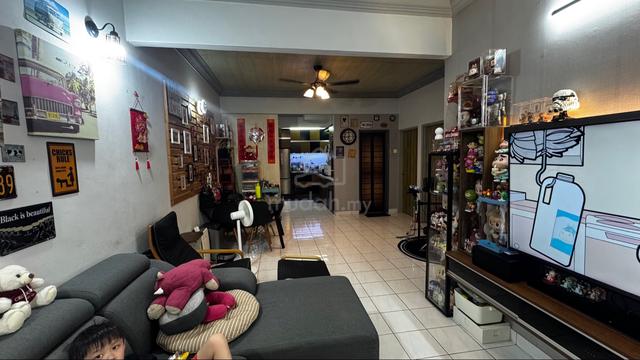 Merak Apartment (Shah Alam) 1