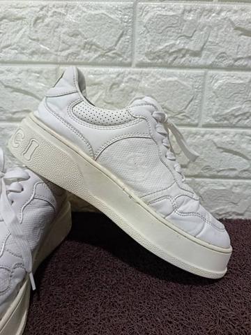 Carousel Image