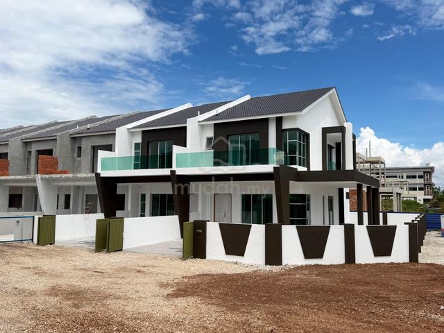Kampar New Double Storey Terrace House 20x85' 1