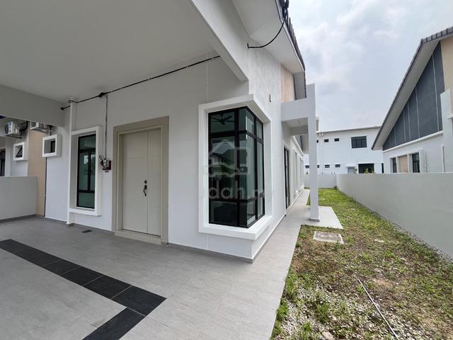 Gated Guarded Botani Parkland Jasin Bemban Furnished 1Storey Semi D 1