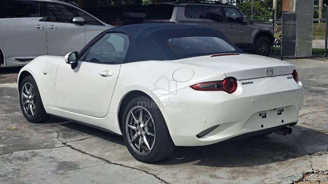 2022 Mazda MX-5 1.5 ROADSTER S AUTO SOFT NAVY TOP - 4