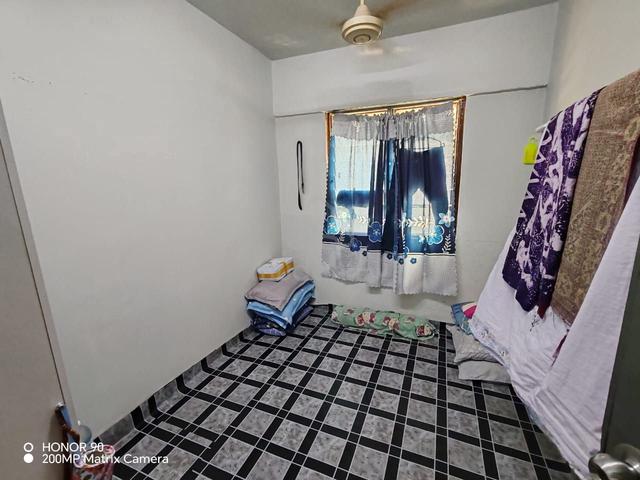 Apartment Pantai Indah Fasa 1 1