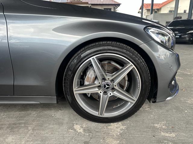2018 Mercedes Benz C200 2.0 AMG LOW MILAGE! - 3